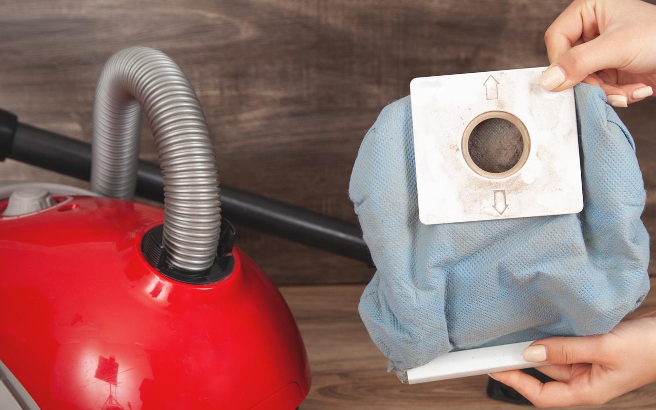 Scientists Have Discovered That The Air Inside Homes And Cars Contains Thousands Of Invisible Microplastic Particles: That'S How 68,000 Particles End Up In Your Lungs Every Day.