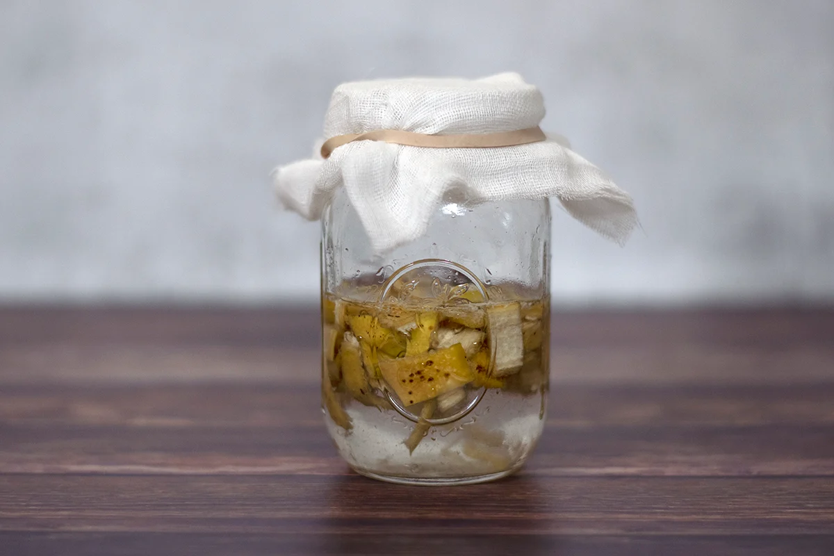 The Explosive Mixture Of Banana Peel And Vinegar With Extensive Benefits For Everyday Life