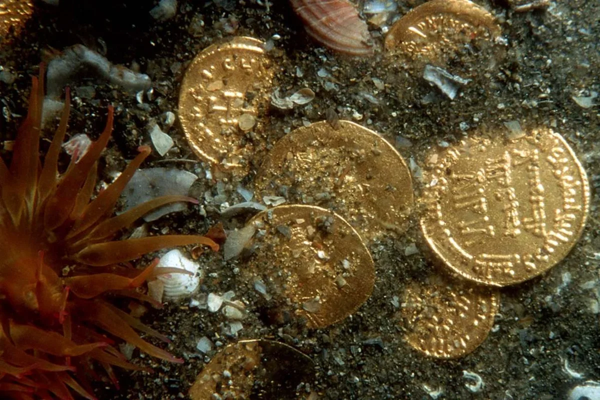 One Million Dollars In Gold Coins Discovered In Spanish Shipwreck Off The Coast Of Florida