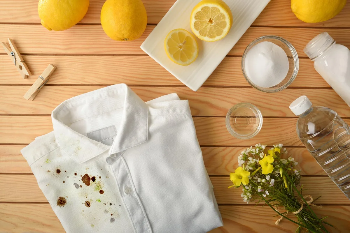 No More Make-Up Stains On Your Clothes: “La Ordenatriz” Tells You How To Remove Them With An Easy And Effective Trick